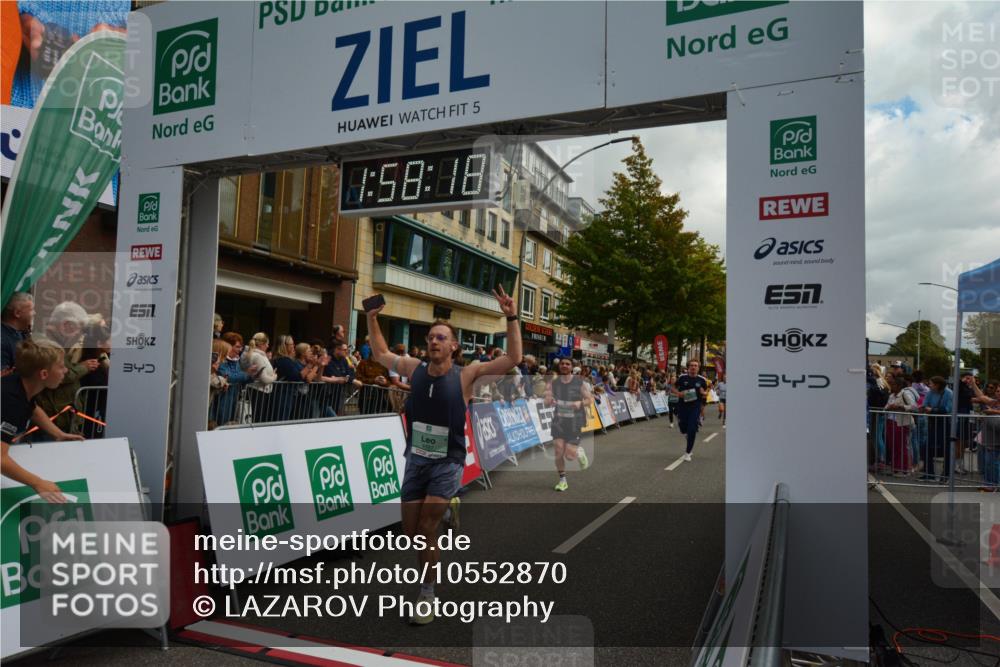 20.09.2026 - PSD Bank Halbmarathon LAZAROV Photography http://msf.ph/oto/10552870 20.09.2026 11:58:17 Ziel 1020, 1140, 1311, 1406, 1592, 2448, 2577, 2585, 2900, 2993, 4528, 4597, 4635, 4659, 4750 meine-sportfotos.de