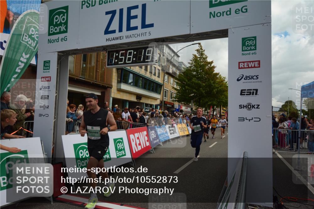 20.09.2026 - PSD Bank Halbmarathon LAZAROV Photography http://msf.ph/oto/10552873 20.09.2026 11:58:19 Ziel 1020, 1406, 2448, 2577, 2585, 2900, 2993, 4528, 4597, 4635, 4641, 4659, 4750 meine-sportfotos.de
