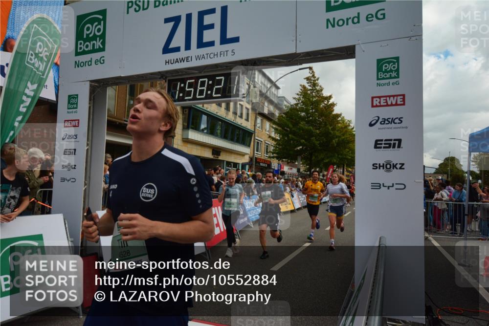 20.09.2026 - PSD Bank Halbmarathon LAZAROV Photography http://msf.ph/oto/10552884 20.09.2026 11:58:21 Ziel 1020, 1398, 1406, 2448, 2577, 2585, 2900, 2993, 3604, 4528, 4597, 4623, 4635, 4641, 4659, 4750 meine-sportfotos.de