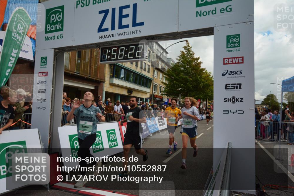 20.09.2026 - PSD Bank Halbmarathon LAZAROV Photography http://msf.ph/oto/10552887 20.09.2026 11:58:21 Ziel 1020, 1398, 1406, 2448, 2577, 2585, 2900, 2993, 3604, 4528, 4597, 4623, 4635, 4641, 4659, 4750 meine-sportfotos.de