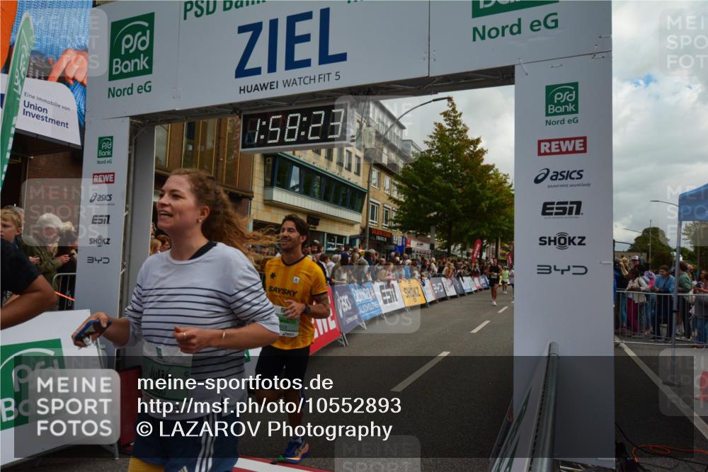 20.09.2026 - PSD Bank Halbmarathon LAZAROV Photography http://msf.ph/oto/10552893 20.09.2026 11:58:22 Ziel 1020, 1398, 1406, 2577, 2585, 2612, 2900, 2993, 3604, 4528, 4597, 4623, 4635, 4641, 4659, 4750 meine-sportfotos.de