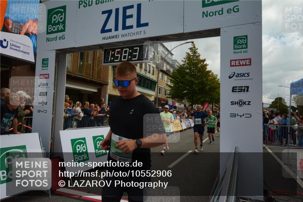 20.09.2026 - PSD Bank Halbmarathon LAZAROV Photography http://msf.ph/oto/10552906 20.09.2026 11:58:30 Ziel 1398, 1621, 1956, 2577, 2585, 2612, 3183, 3490, 3604, 3801, 4623, 4641, 4750 meine-sportfotos.de