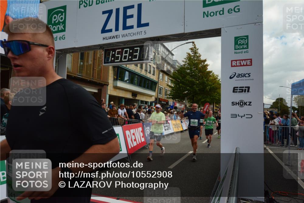 20.09.2026 - PSD Bank Halbmarathon LAZAROV Photography http://msf.ph/oto/10552908 20.09.2026 11:58:31 Ziel 1398, 1621, 1956, 2577, 2585, 2612, 3183, 3490, 3604, 3801, 4623, 4641, 4750 meine-sportfotos.de
