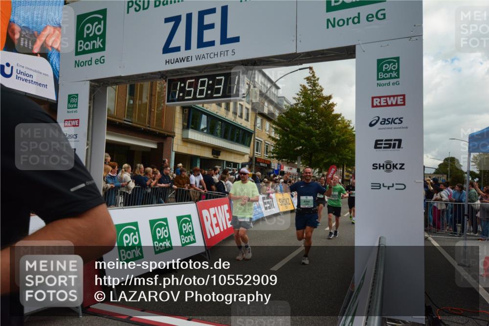 20.09.2026 - PSD Bank Halbmarathon LAZAROV Photography http://msf.ph/oto/10552909 20.09.2026 11:58:31 Ziel 1398, 1621, 1956, 2577, 2585, 2612, 3183, 3490, 3604, 3801, 4623, 4641, 4750 meine-sportfotos.de