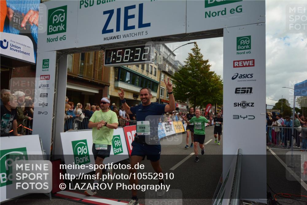 20.09.2026 - PSD Bank Halbmarathon LAZAROV Photography http://msf.ph/oto/10552910 20.09.2026 11:58:32 Ziel 1398, 1621, 1956, 2577, 2585, 2612, 3183, 3490, 3604, 3801, 4623, 4641, 4750 meine-sportfotos.de