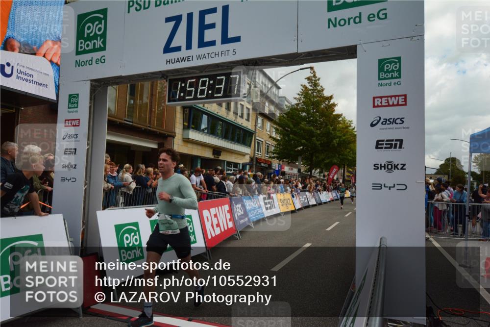 20.09.2026 - PSD Bank Halbmarathon LAZAROV Photography http://msf.ph/oto/10552931 20.09.2026 11:58:36 Ziel 1398, 1621, 1741, 1795, 1956, 2612, 3183, 3490, 3604, 3801, 4013, 4623, 4641 meine-sportfotos.de
