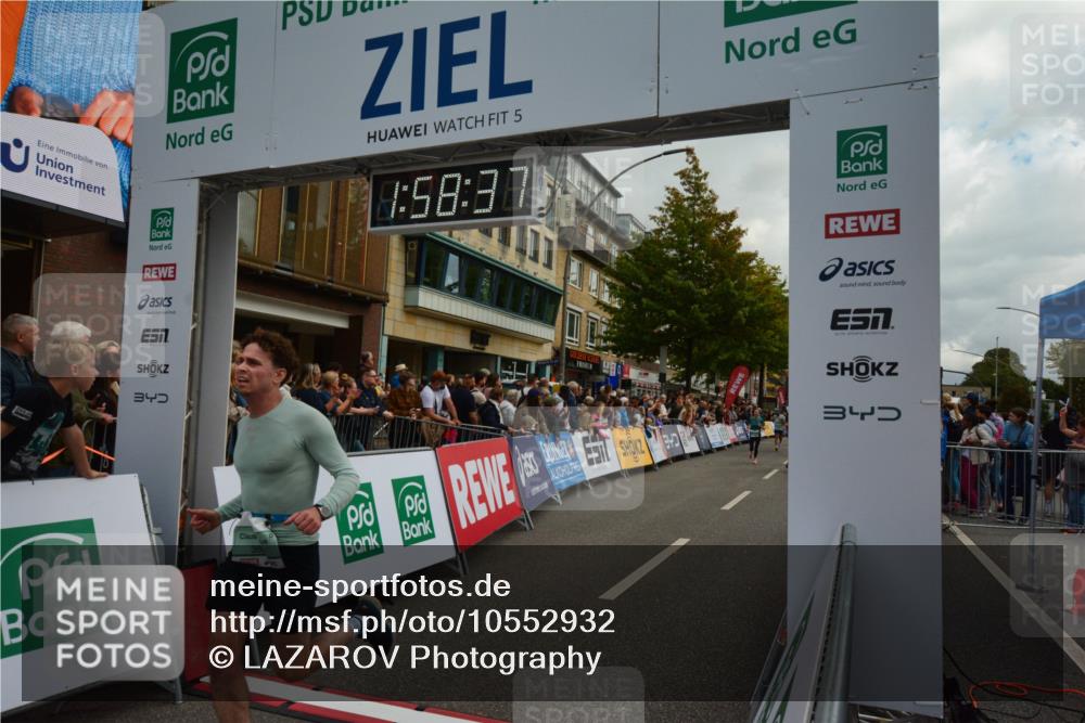 20.09.2026 - PSD Bank Halbmarathon LAZAROV Photography http://msf.ph/oto/10552932 20.09.2026 11:58:36 Ziel 1398, 1621, 1741, 1795, 1956, 2612, 3183, 3490, 3604, 3801, 4013, 4623, 4641 meine-sportfotos.de