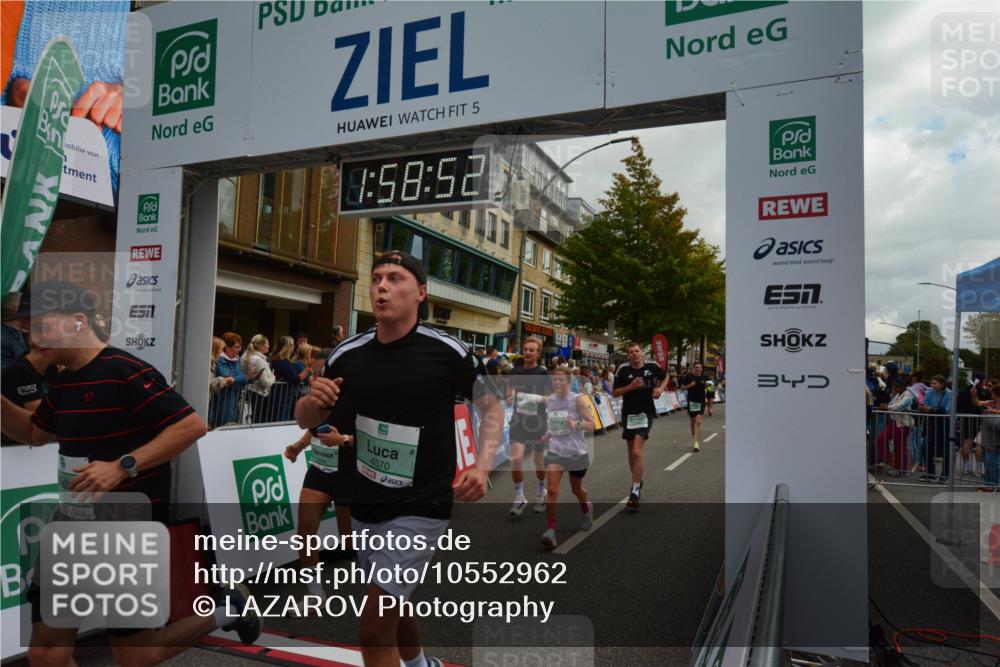 20.09.2026 - PSD Bank Halbmarathon LAZAROV Photography http://msf.ph/oto/10552962 20.09.2026 11:58:51 Ziel 1035, 1251, 1304, 1741, 1795, 1936, 2290, 3447, 3598, 3718, 3810, 4013, 4029, 4355, 4570, 4572, 4694, 4738 meine-sportfotos.de