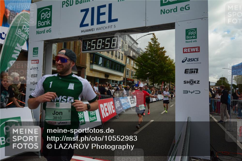 20.09.2026 - PSD Bank Halbmarathon LAZAROV Photography http://msf.ph/oto/10552983 20.09.2026 11:58:57 Ziel 1035, 1197, 1251, 1304, 1778, 1936, 2050, 2185, 3112, 3447, 3467, 3598, 3718, 3810, 3940, 4029, 4223, 4355, 4570, 4572, 4694, 4738 meine-sportfotos.de