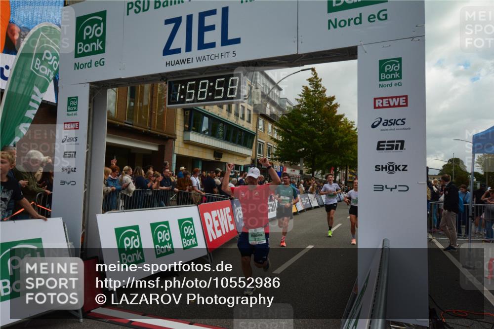 20.09.2026 - PSD Bank Halbmarathon LAZAROV Photography http://msf.ph/oto/10552986 20.09.2026 11:58:58 Ziel 1035, 1197, 1251, 1304, 1519, 1778, 2050, 2185, 3112, 3150, 3447, 3467, 3598, 3718, 3810, 3940, 4029, 4223, 4286, 4355, 4694, 4738 meine-sportfotos.de