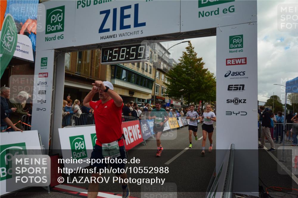 20.09.2026 - PSD Bank Halbmarathon LAZAROV Photography http://msf.ph/oto/10552988 20.09.2026 11:58:58 Ziel 1035, 1197, 1251, 1304, 1519, 1778, 2050, 2185, 3112, 3150, 3447, 3467, 3598, 3718, 3810, 3940, 4029, 4223, 4286, 4355, 4694, 4738 meine-sportfotos.de