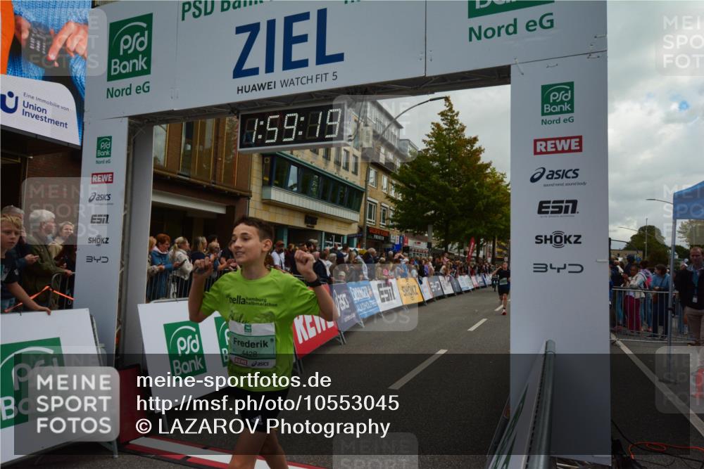 20.09.2026 - PSD Bank Halbmarathon LAZAROV Photography http://msf.ph/oto/10553045 20.09.2026 11:59:18 Ziel 1091, 1095, 1749, 2370, 3668, 4428, 4591 meine-sportfotos.de