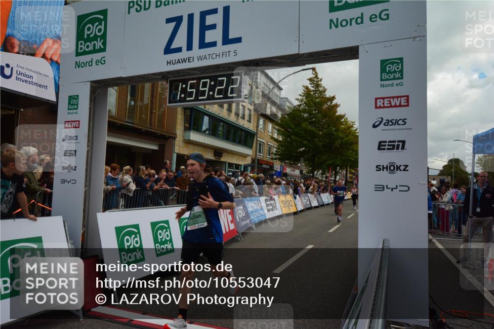 20.09.2026 - PSD Bank Halbmarathon LAZAROV Photography http://msf.ph/oto/10553047 20.09.2026 11:59:22 Ziel 1091, 1093, 1095, 1098, 1749, 2370, 2736, 3668, 4428 meine-sportfotos.de