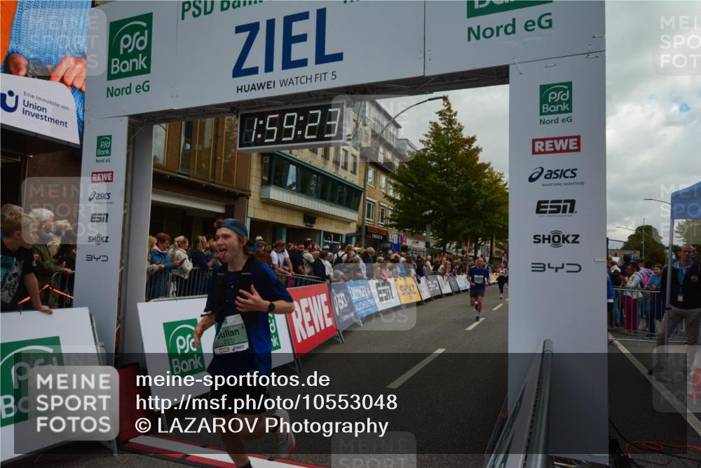 20.09.2026 - PSD Bank Halbmarathon LAZAROV Photography http://msf.ph/oto/10553048 20.09.2026 11:59:22 Ziel 1091, 1093, 1095, 1098, 1749, 2370, 2736, 3668, 4428 meine-sportfotos.de