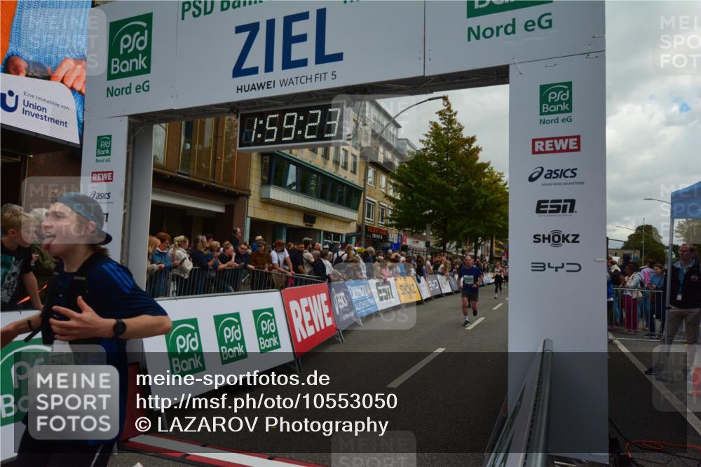 20.09.2026 - PSD Bank Halbmarathon LAZAROV Photography http://msf.ph/oto/10553050 20.09.2026 11:59:22 Ziel 1091, 1093, 1095, 1098, 1749, 2370, 2736, 3668, 4428 meine-sportfotos.de