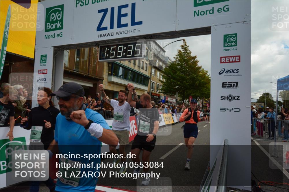 20.09.2026 - PSD Bank Halbmarathon LAZAROV Photography http://msf.ph/oto/10553084 20.09.2026 11:59:34 Ziel 1093, 1095, 1098, 1279, 2085, 2208, 2439, 2670, 2736, 3066, 3390, 3771, 3772, 4711 meine-sportfotos.de