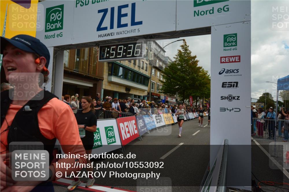 20.09.2026 - PSD Bank Halbmarathon LAZAROV Photography http://msf.ph/oto/10553092 20.09.2026 11:59:36 Ziel 1093, 1098, 1279, 2085, 2208, 2439, 2670, 2736, 3066, 3390, 3771, 3772, 4711 meine-sportfotos.de