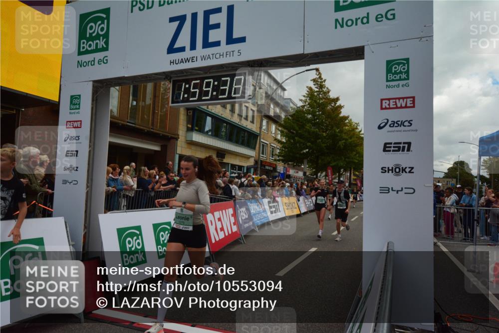 20.09.2026 - PSD Bank Halbmarathon LAZAROV Photography http://msf.ph/oto/10553094 20.09.2026 11:59:38 Ziel 1093, 1098, 1279, 2085, 2208, 2439, 2670, 2736, 3066, 3390, 3771, 3772, 3800, 4711 meine-sportfotos.de