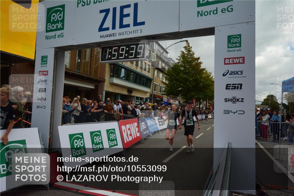 20.09.2026 - PSD Bank Halbmarathon LAZAROV Photography http://msf.ph/oto/10553099 20.09.2026 11:59:38 Ziel 1093, 1098, 1279, 2085, 2208, 2439, 2670, 2736, 3066, 3390, 3771, 3772, 3800, 4711 meine-sportfotos.de