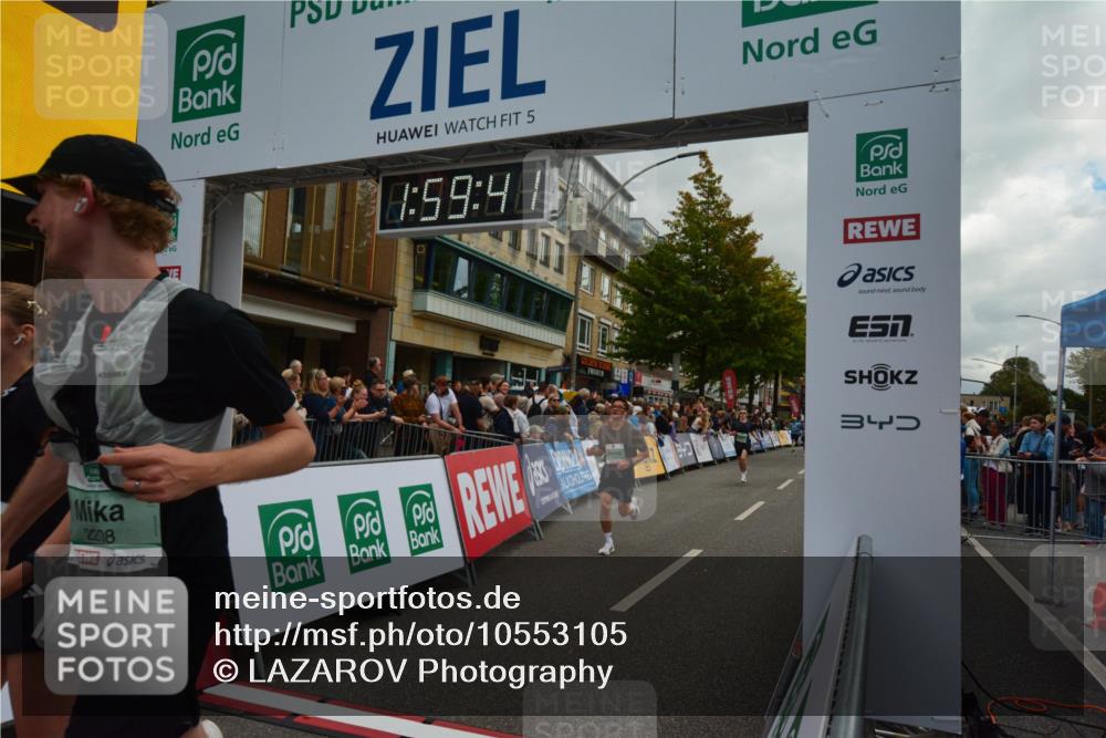 20.09.2026 - PSD Bank Halbmarathon LAZAROV Photography http://msf.ph/oto/10553105 20.09.2026 11:59:40 Ziel 1093, 1279, 2085, 2168, 2170, 2208, 2439, 2670, 3066, 3390, 3578, 3771, 3772, 3800, 4493, 4494, 4495, 4711 meine-sportfotos.de