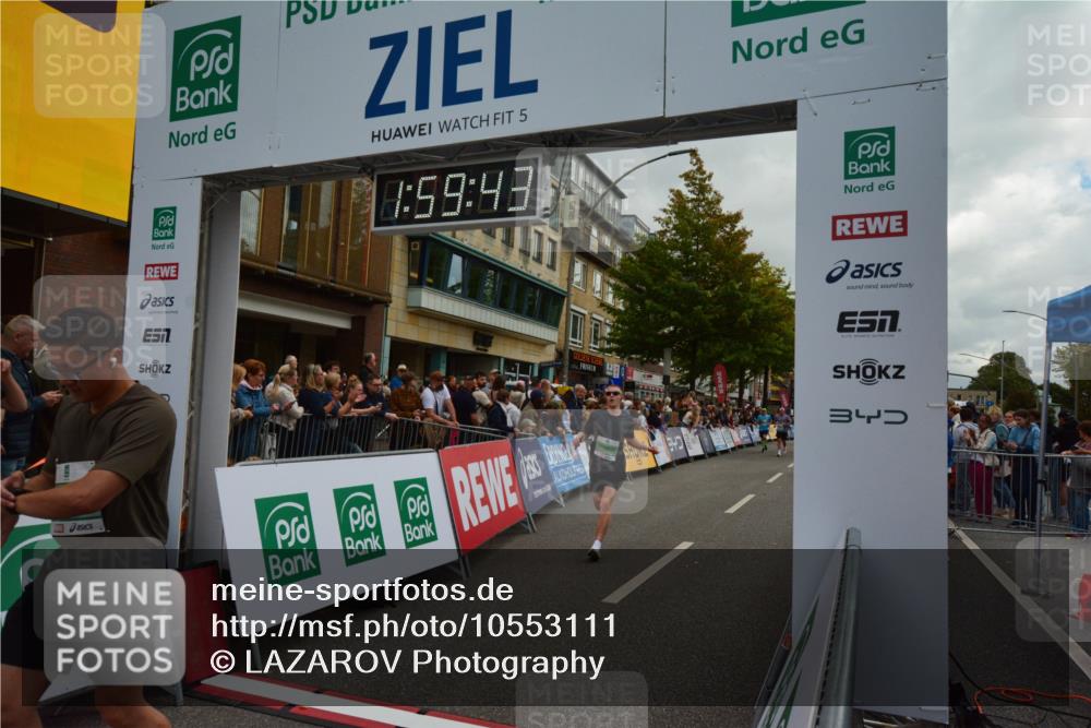 20.09.2026 - PSD Bank Halbmarathon LAZAROV Photography http://msf.ph/oto/10553111 20.09.2026 11:59:42 Ziel 1265, 1279, 2168, 2170, 2208, 2439, 2670, 3390, 3578, 3800, 4493, 4494, 4495, 4711 meine-sportfotos.de