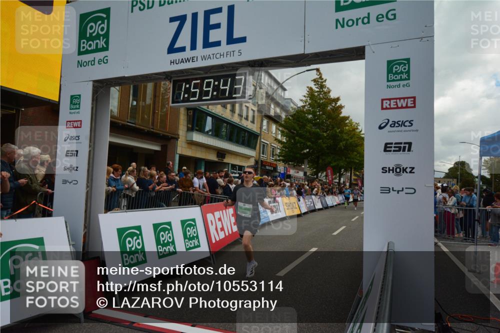20.09.2026 - PSD Bank Halbmarathon LAZAROV Photography http://msf.ph/oto/10553114 20.09.2026 11:59:43 Ziel 1265, 1279, 2168, 2170, 2208, 2439, 2670, 3578, 3800, 4493, 4494, 4495, 4711 meine-sportfotos.de