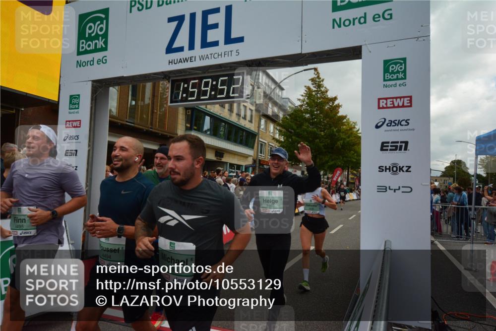 20.09.2026 - PSD Bank Halbmarathon LAZAROV Photography http://msf.ph/oto/10553129 20.09.2026 11:59:51 Ziel 1112, 1265, 1454, 2168, 2170, 2470, 3578, 3800, 4493, 4494, 4495 meine-sportfotos.de