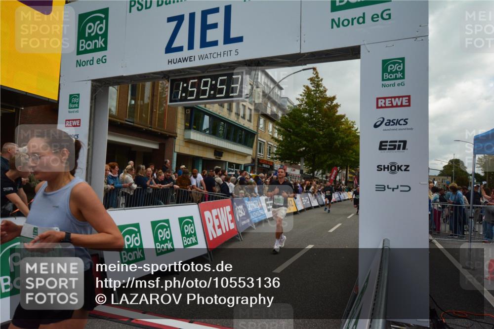 20.09.2026 - PSD Bank Halbmarathon LAZAROV Photography http://msf.ph/oto/10553136 20.09.2026 11:59:53 Ziel 1112, 1265, 1454, 2168, 2170, 2238, 2470, 3578, 3800, 4493, 4494, 4495, 4670 meine-sportfotos.de