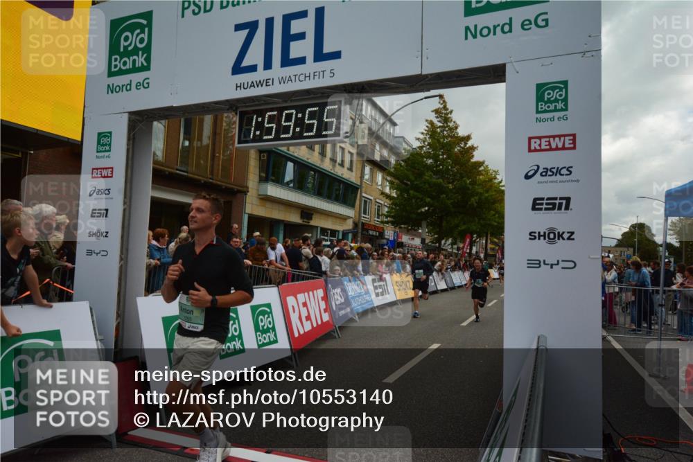 20.09.2026 - PSD Bank Halbmarathon LAZAROV Photography http://msf.ph/oto/10553140 20.09.2026 11:59:54 Ziel 1112, 1265, 1454, 2168, 2170, 2186, 2238, 2470, 3578, 3800, 4493, 4494, 4495, 4670 meine-sportfotos.de