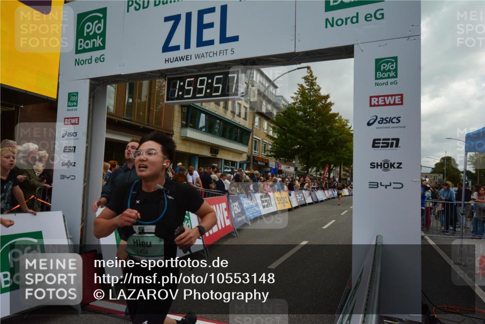 20.09.2026 - PSD Bank Halbmarathon LAZAROV Photography http://msf.ph/oto/10553148 20.09.2026 11:59:56 Ziel 1112, 1265, 1454, 2168, 2170, 2186, 2238, 2470, 3578, 4493, 4494, 4495, 4670 meine-sportfotos.de