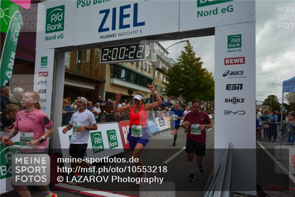 20.09.2026 - PSD Bank Halbmarathon LAZAROV Photography http://msf.ph/oto/10553218 20.09.2026 12:00:22 Ziel 2228, 2338, 2676, 2742, 3024, 3550, 3566, 3812, 4095, 4321, 4583, 4704, 4741 meine-sportfotos.de