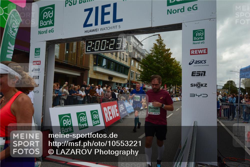 20.09.2026 - PSD Bank Halbmarathon LAZAROV Photography http://msf.ph/oto/10553221 20.09.2026 12:00:22 Ziel 2228, 2338, 2676, 2742, 3024, 3550, 3566, 3812, 4095, 4321, 4583, 4704, 4741 meine-sportfotos.de