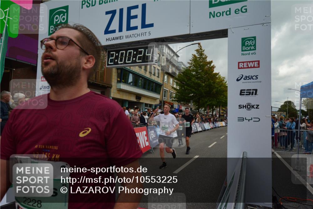 20.09.2026 - PSD Bank Halbmarathon LAZAROV Photography http://msf.ph/oto/10553225 20.09.2026 12:00:24 Ziel 1100, 2228, 2338, 2676, 2742, 3024, 3124, 3566, 3812, 4095, 4321, 4583, 4704, 4741 meine-sportfotos.de