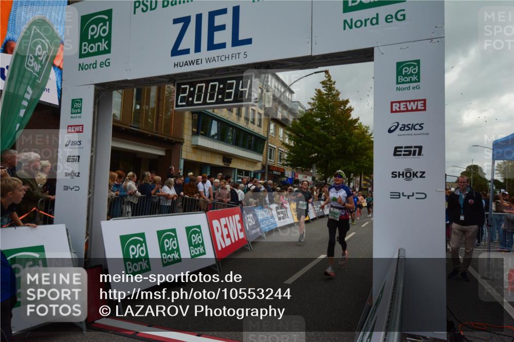 20.09.2026 - PSD Bank Halbmarathon LAZAROV Photography http://msf.ph/oto/10553244 20.09.2026 12:00:33 Ziel 1018, 1100, 1334, 1660, 2742, 2757, 3124, 3489, 3661, 3980, 4095, 4265, 4696 meine-sportfotos.de