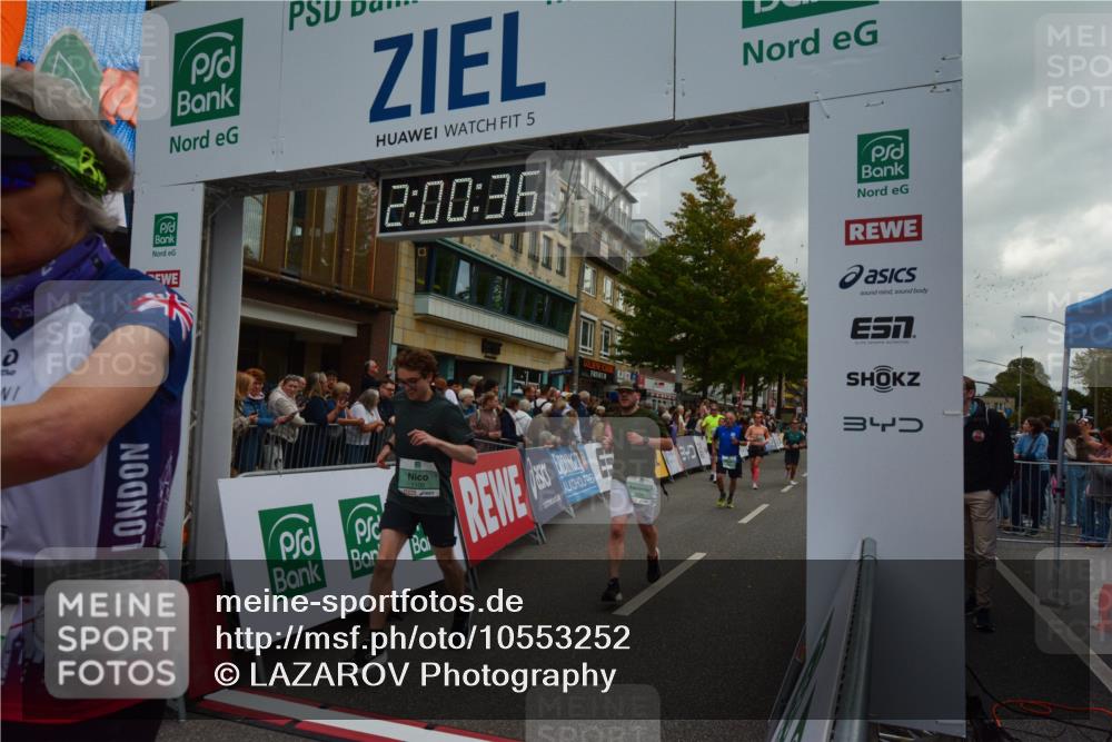 20.09.2026 - PSD Bank Halbmarathon LAZAROV Photography http://msf.ph/oto/10553252 20.09.2026 12:00:35 Ziel 1018, 1100, 1334, 1660, 2742, 2757, 3124, 3489, 3661, 3915, 3980, 4095, 4265, 4696 meine-sportfotos.de