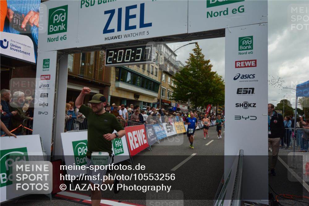 20.09.2026 - PSD Bank Halbmarathon LAZAROV Photography http://msf.ph/oto/10553256 20.09.2026 12:00:36 Ziel 1018, 1100, 1334, 1660, 2194, 2742, 2757, 2986, 3124, 3489, 3661, 3915, 3980, 4095, 4265, 4696 meine-sportfotos.de