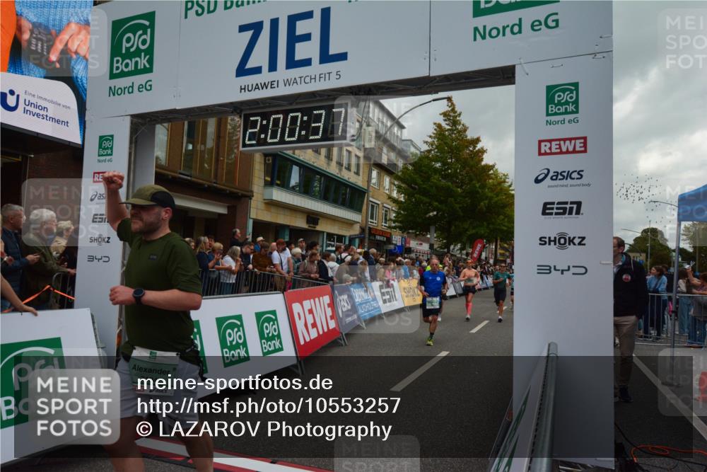 20.09.2026 - PSD Bank Halbmarathon LAZAROV Photography http://msf.ph/oto/10553257 20.09.2026 12:00:36 Ziel 1018, 1100, 1334, 1660, 2194, 2742, 2757, 2986, 3124, 3489, 3661, 3915, 3980, 4095, 4265, 4696 meine-sportfotos.de