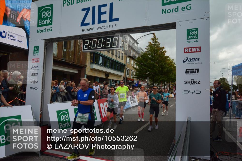 20.09.2026 - PSD Bank Halbmarathon LAZAROV Photography http://msf.ph/oto/10553262 20.09.2026 12:00:38 Ziel 1018, 1100, 1334, 1660, 2194, 2742, 2757, 2986, 3124, 3489, 3661, 3915, 3980, 4095, 4122, 4265, 4696 meine-sportfotos.de