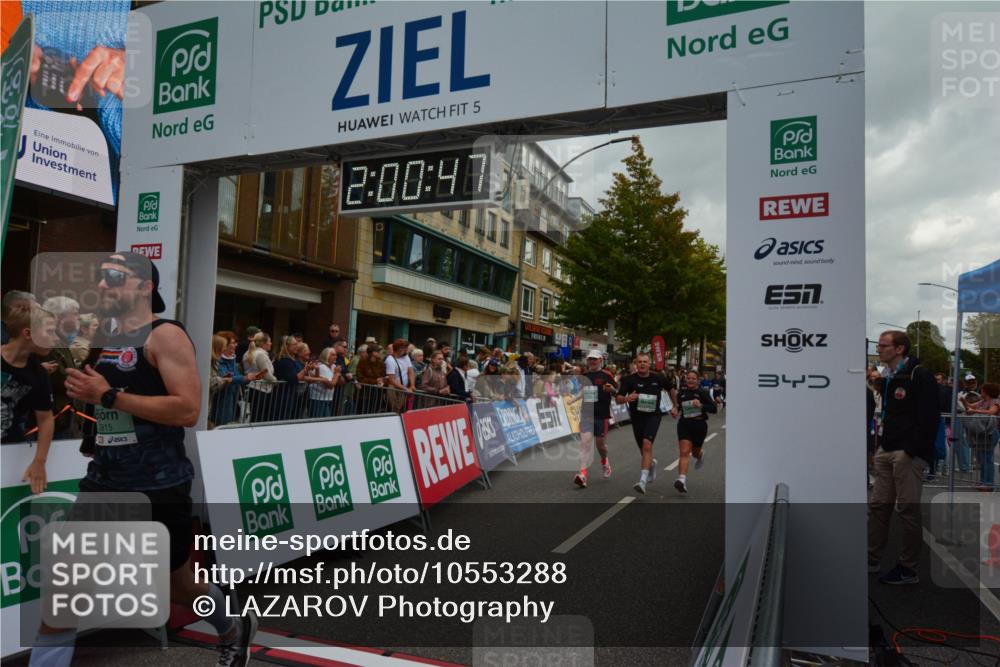 20.09.2026 - PSD Bank Halbmarathon LAZAROV Photography http://msf.ph/oto/10553288 20.09.2026 12:00:47 Ziel 1018, 1366, 1660, 2020, 2194, 2938, 2986, 3027, 3123, 3383, 3554, 3751, 3915, 3980, 4122, 4696 meine-sportfotos.de