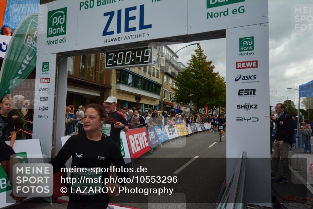 20.09.2026 - PSD Bank Halbmarathon LAZAROV Photography http://msf.ph/oto/10553296 20.09.2026 12:00:49 Ziel 1366, 2020, 2194, 2938, 2986, 3027, 3123, 3283, 3383, 3554, 3751, 3915, 4122, 4696 meine-sportfotos.de