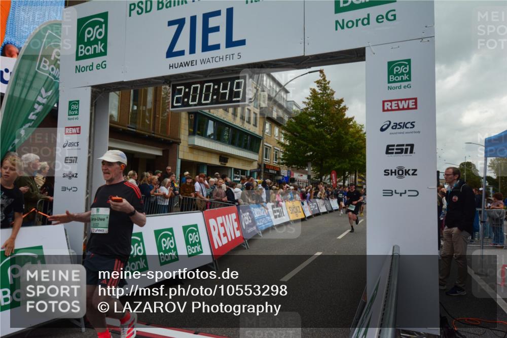 20.09.2026 - PSD Bank Halbmarathon LAZAROV Photography http://msf.ph/oto/10553298 20.09.2026 12:00:49 Ziel 1366, 2020, 2194, 2938, 2986, 3027, 3123, 3283, 3383, 3554, 3751, 3915, 4122, 4696 meine-sportfotos.de