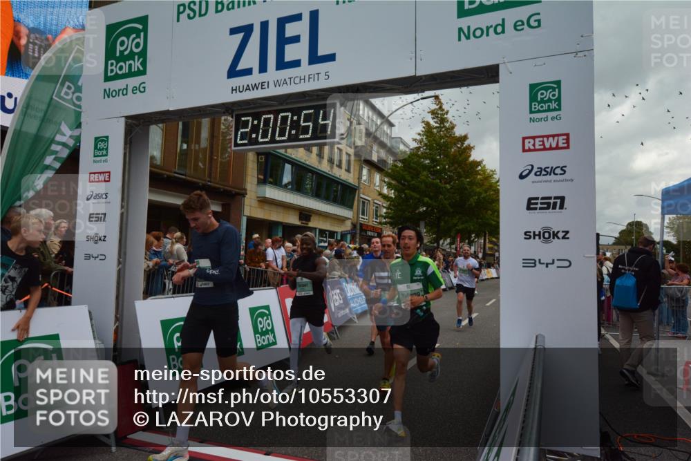 20.09.2026 - PSD Bank Halbmarathon LAZAROV Photography http://msf.ph/oto/10553307 20.09.2026 12:00:54 Ziel 1271, 1366, 1682, 2020, 2194, 2938, 2986, 3027, 3123, 3283, 3368, 3383, 3554, 3751, 4122 meine-sportfotos.de