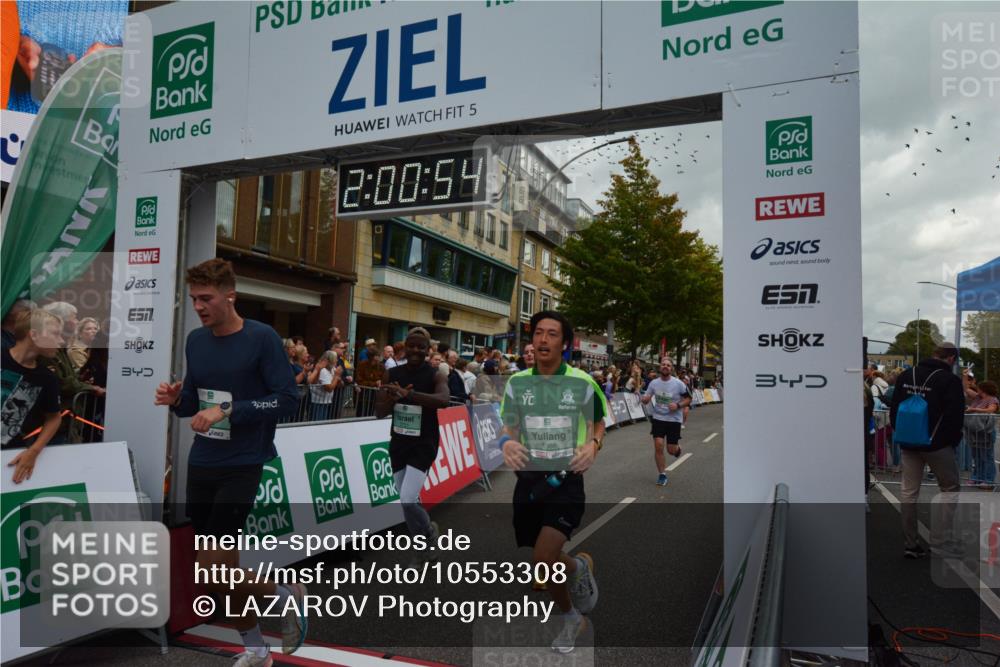 20.09.2026 - PSD Bank Halbmarathon LAZAROV Photography http://msf.ph/oto/10553308 20.09.2026 12:00:54 Ziel 1271, 1366, 1682, 2020, 2194, 2938, 2986, 3027, 3123, 3283, 3368, 3383, 3554, 3751, 4122 meine-sportfotos.de