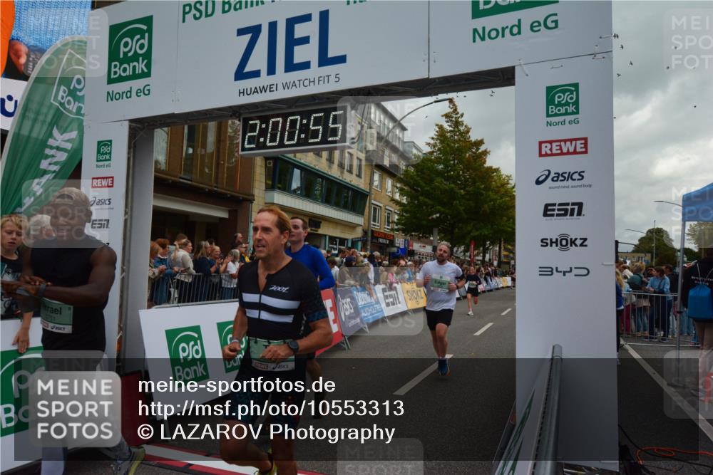 20.09.2026 - PSD Bank Halbmarathon LAZAROV Photography http://msf.ph/oto/10553313 20.09.2026 12:00:55 Ziel 1271, 1366, 1682, 2020, 2938, 3027, 3123, 3283, 3368, 3383, 3554, 3751, 4122 meine-sportfotos.de