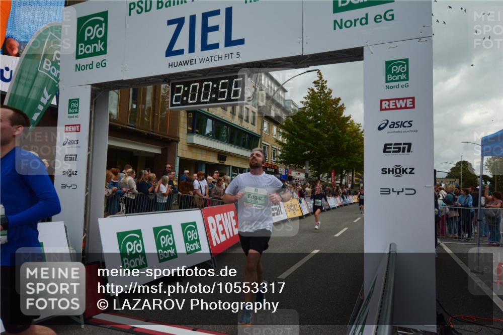 20.09.2026 - PSD Bank Halbmarathon LAZAROV Photography http://msf.ph/oto/10553317 20.09.2026 12:00:55 Ziel 1271, 1366, 1682, 2020, 2938, 3027, 3123, 3283, 3368, 3383, 3554, 3751, 4122 meine-sportfotos.de