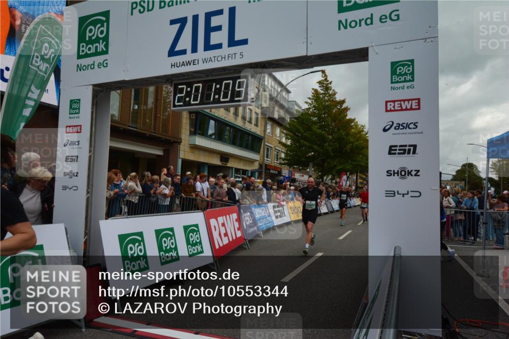 20.09.2026 - PSD Bank Halbmarathon LAZAROV Photography http://msf.ph/oto/10553344 20.09.2026 12:01:08 Ziel 1271, 1451, 1682, 1818, 2375, 2527, 2567, 3368, 3789, 4043, 4199 meine-sportfotos.de