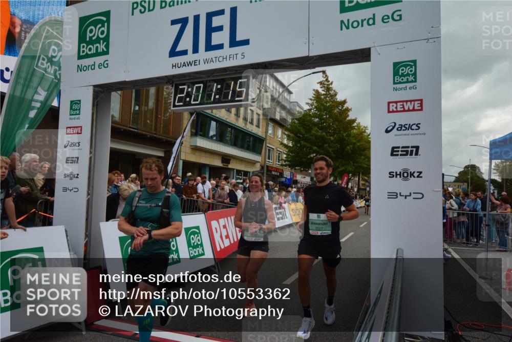 20.09.2026 - PSD Bank Halbmarathon LAZAROV Photography http://msf.ph/oto/10553362 20.09.2026 12:01:14 Ziel 1027, 1451, 1641, 1818, 1928, 2142, 2174, 2375, 2494, 2527, 2567, 2661, 3789, 4043, 4199, 4334 meine-sportfotos.de