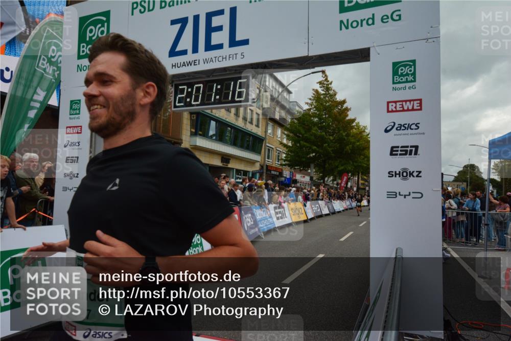 20.09.2026 - PSD Bank Halbmarathon LAZAROV Photography http://msf.ph/oto/10553367 20.09.2026 12:01:15 Ziel 1027, 1451, 1641, 1818, 1928, 2142, 2174, 2375, 2494, 2527, 2661, 2748, 3789, 4043, 4334 meine-sportfotos.de