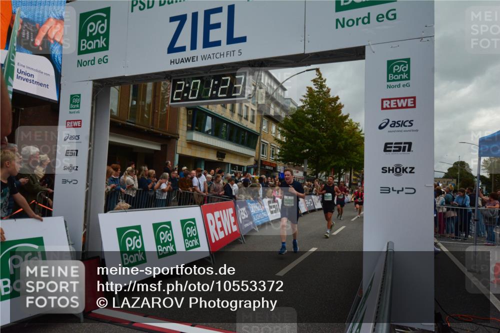 20.09.2026 - PSD Bank Halbmarathon LAZAROV Photography http://msf.ph/oto/10553372 20.09.2026 12:01:22 Ziel 1027, 1641, 1928, 1933, 1999, 2142, 2174, 2189, 2383, 2494, 2661, 2748, 3271, 3492, 4334 meine-sportfotos.de