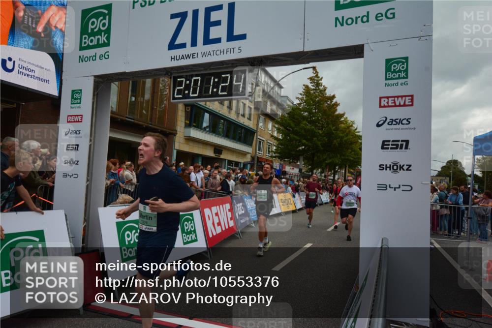 20.09.2026 - PSD Bank Halbmarathon LAZAROV Photography http://msf.ph/oto/10553376 20.09.2026 12:01:23 Ziel 1027, 1328, 1382, 1641, 1928, 1933, 1999, 2142, 2174, 2189, 2383, 2494, 2661, 2748, 3271, 3446, 3492, 4334 meine-sportfotos.de